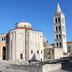 Family Friendly Apartments With A Swimming Pool Zadar - 17553