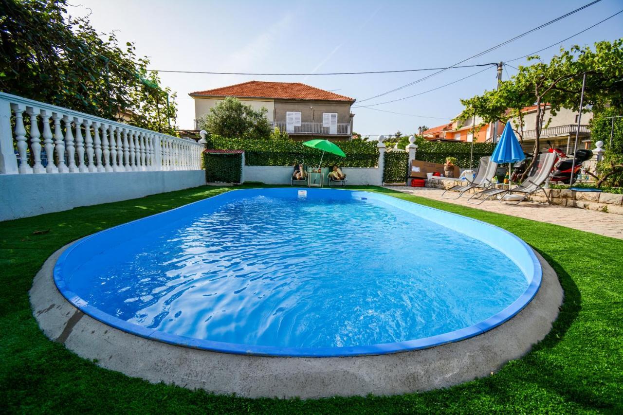 Apartament Family Friendly With A Swimming Pool - 17553 Zadar