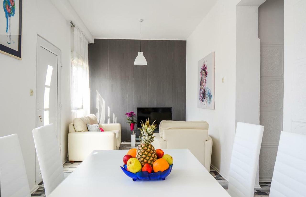 Apartament Family Friendly With A Swimming Pool - 17553